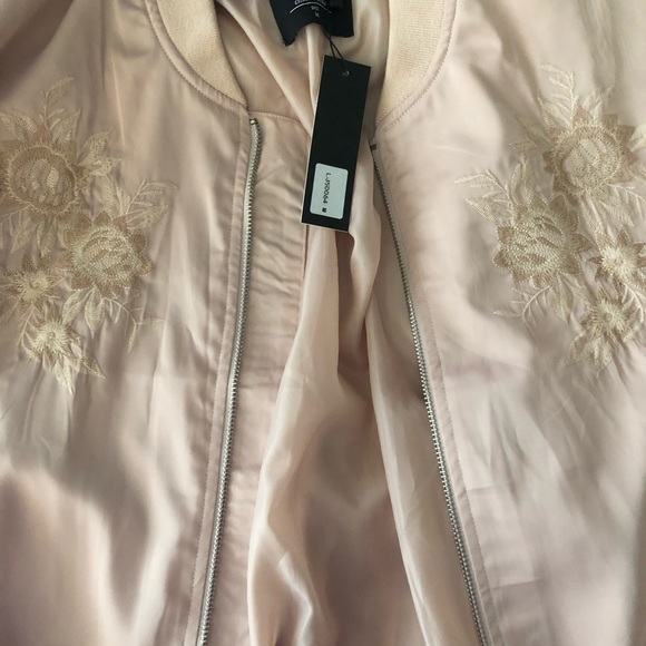 Jacket - Picture 4 of 5